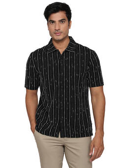 Parx - Men Regular Fit Striped Black Shirt