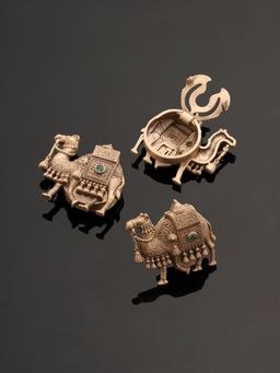 Cosa Nostraa - Royal Camel Crest Button Cover Accessories Gift Set for Men (Pack of 3)