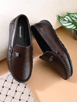 Honers27 - Metal Accent Brown Textured Slip On Casual Loafers