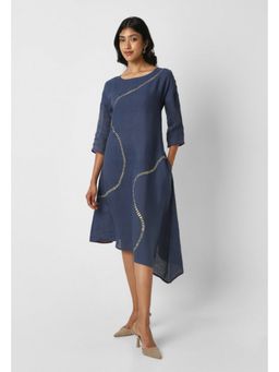 Kaveri - Wiggle Dress