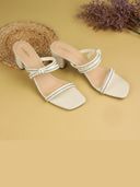 White color option, Currently selected