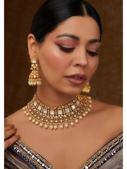 Zevar By Geeta - Neil Pearl Kundan Necklace With Pair Of Earring