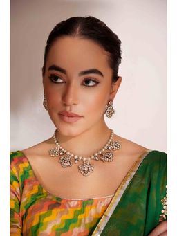 Zevar By Geeta - Chakshan Kundan Necklace With Pair Of Earring