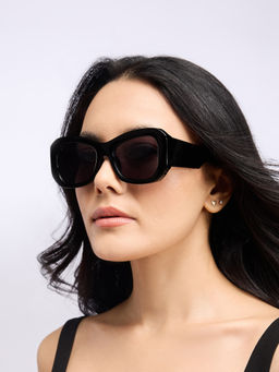 Twenty Dresses by Nykaa Fashion - Black Rectangle Tinted Lenses Sunglasses