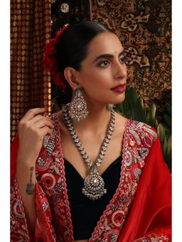 SWABHIMANN - Naiya Emerald Green Polki Long Necklace and Earring Set