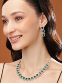 Green color option, Sold out, Currently selected