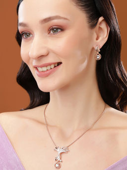 Estele - Rose Gold Plated Shimmering Pearl Necklace Set with Crystals for Women