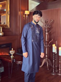 KISAH - Men Navy Blue Solid Kurta