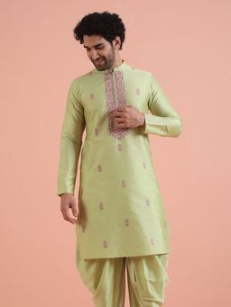 KISAH - Men Green Embroidered Kurta