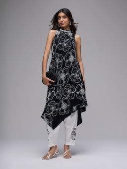 Gajra Gang - Black Viscose Floral Embroidered Kurta Chalk & Slate
