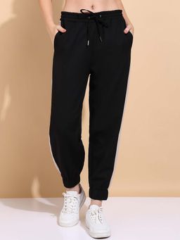 Saffe - Women Black Solid Mid-Rise Regular Fit Joggers