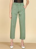 Green color option, Currently selected