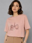 Pink color option, Currently selected