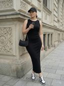 Black color option, Currently selected