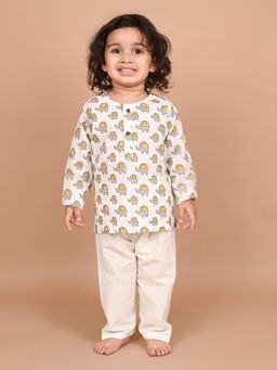 Lil Pitaara - White Pure Cotton Unisex Pyjama (Set of 2)