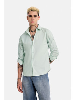 Snitch - Green Solid Cotton Blend Slim Fit Shirt