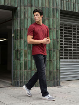 The Bear House - Maroon Solid Cotton Regular Fit T-Shirt