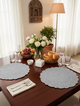 Design Gaatha - Light Grey Quilted Round Table Mats (Pack of 2)