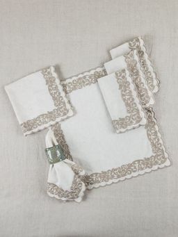 Design Gaatha - Natural Beige Cotton Flex Cutwork Embroidered Table Napkins (Pack of 6) (6 Seater)