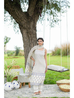 Pink Cactii - Pankhuri Off White Kurta & Pant with Dupatta