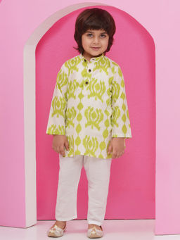 AJ Dezines - Green Pure Cotton Full Sleeves Printed Kurta with Pant (Set of 2)