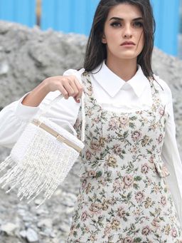 Odette - Awe-Inspiring White Clutch Box Bag