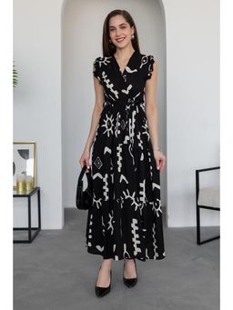 PIMU - V-Neck Maxi Dress With Belt Black