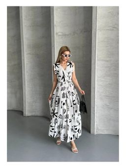 PIMU - V-Neck Maxi Dress With Belt