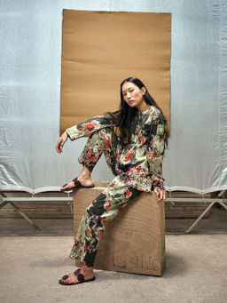 AMKA INDIA - Meghiben Top