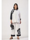 Black color option, Currently selected