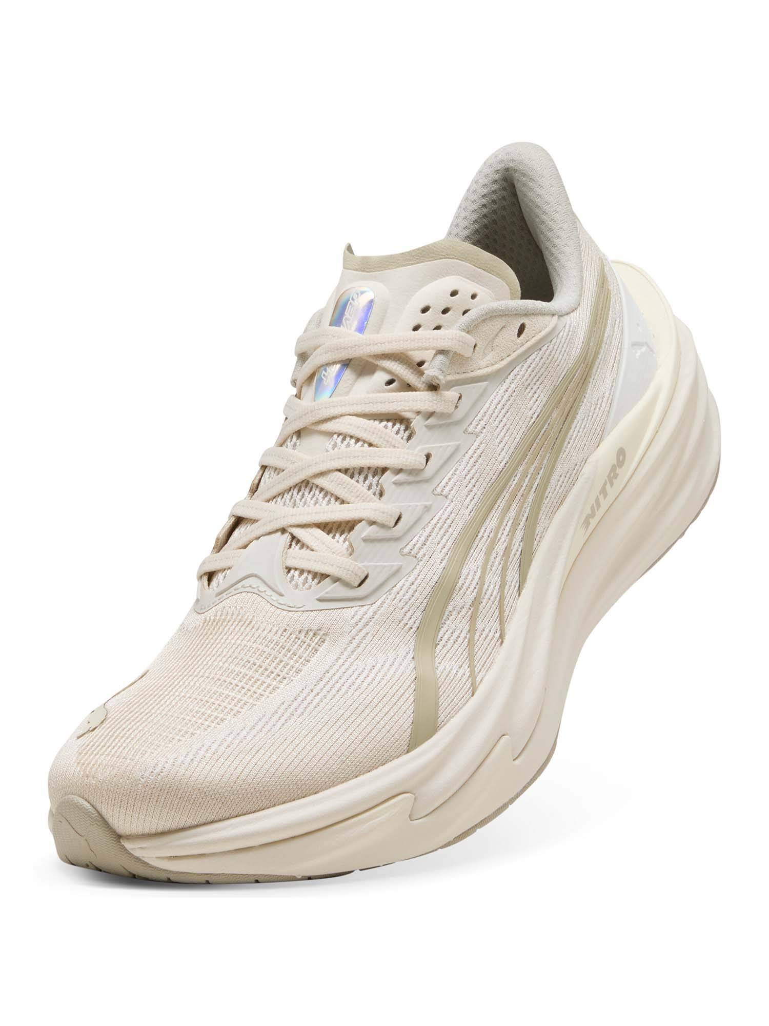 Buy Puma Men Deviate NITRO 4 Road Running Shoes Online