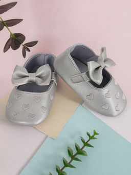 Baby Moo - Hearts With Bow Silver Booties