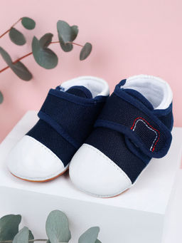 Baby Moo - Casual Blue And White Velcro Booties