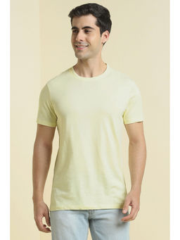 Allen Solly - Men Yellow Solid Crew Neck T-shirt