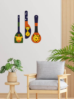 Art Vibes - MultiColour Wooden Wall Hanging for Home Decoration