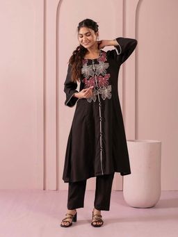 STUDIO MISRI - Women's Embroidered Black Kurta with Pant