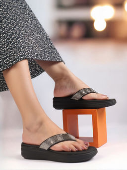 Carlton London - Women Comfortable Embellished Stylish Glitter Detail Sandals Black