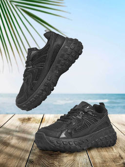 Jove - Women Black Solid Casual Sneaker