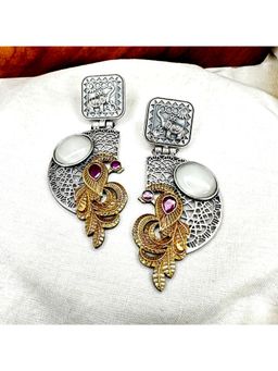 Putstyle - Half Moon Dual Tone Oxidised Earring - White