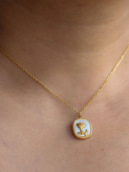 Viari Accessories - Mop Rose Necklace