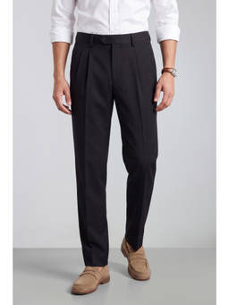 Peter England - Men Black Solid Smart Fit Chino Trouser