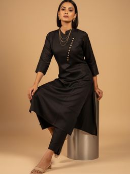 Varanga - Women Black Kurta with Pant