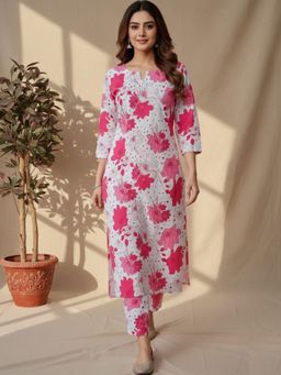 Varanga - Women Floral Printed Regular Kurta with Pant