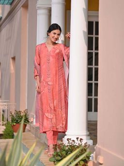 Mahee Jaipur - Peach Fagun Floral Embroidery Kurta with Pant and Dupatta (Set of 3)