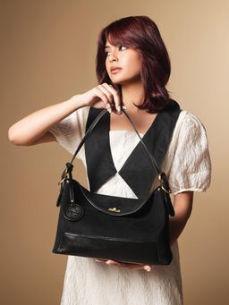 Theater - Women Black Solid Synthetic Leather Handbag (M)