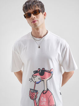 HIGHLANDER - White Graphic Cotton Blend Oversized Fit T-Shirt