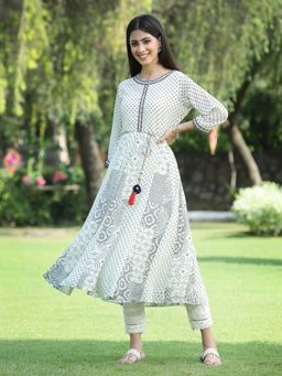 Juniper - Ivory Bandhani Printed Georgette Anarkali Women Kurta
