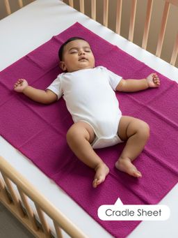 Baby Moo - Plain Changeable Dry Sheet Water-resistant Bed Protector - Burgundy