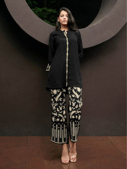 Autumnlane - Arohi Ebony Embroidered Premium Kurta & Pant (Set of 2)
