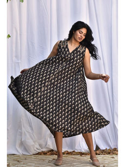 PHLAR - Athina Flared Black Dress